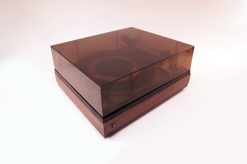 tocadiscos madera dual plastico func. 8-16.5x36x31 1u